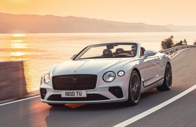 Valódi közúti luxusjacht a legújabb Bentley