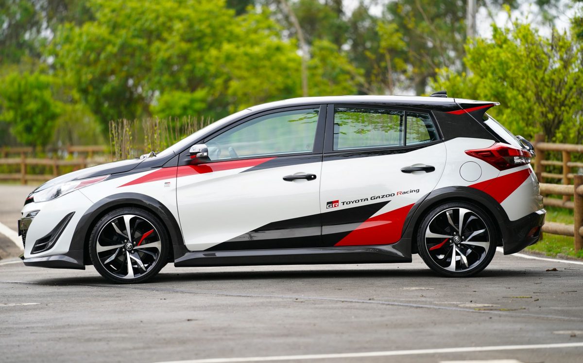 TOYOTA YARIS