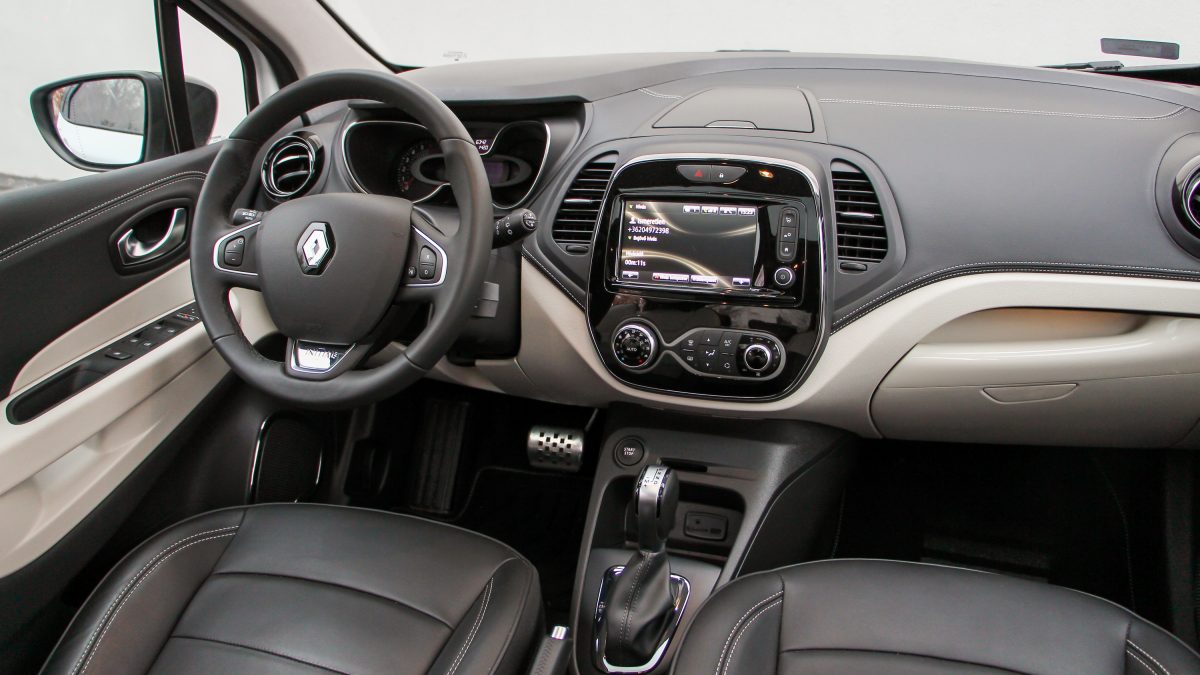 RENAULT CAPTUR