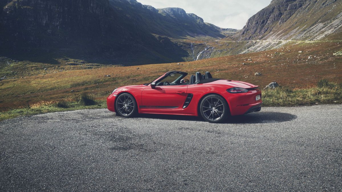 PORSCHE