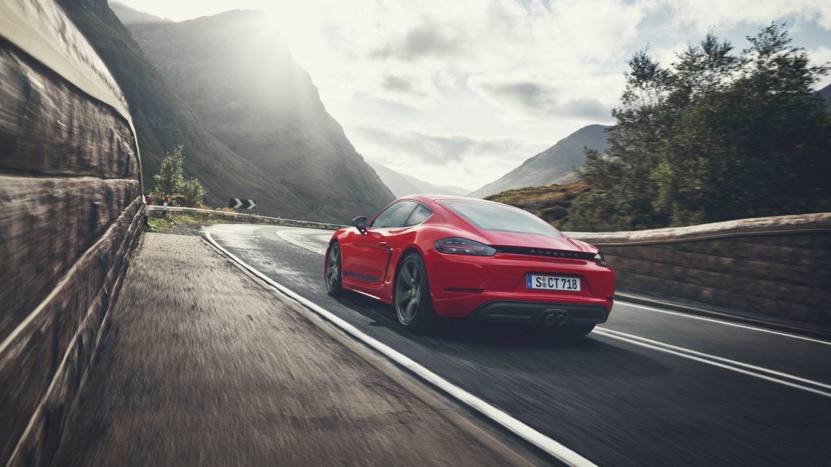 PORSCHE