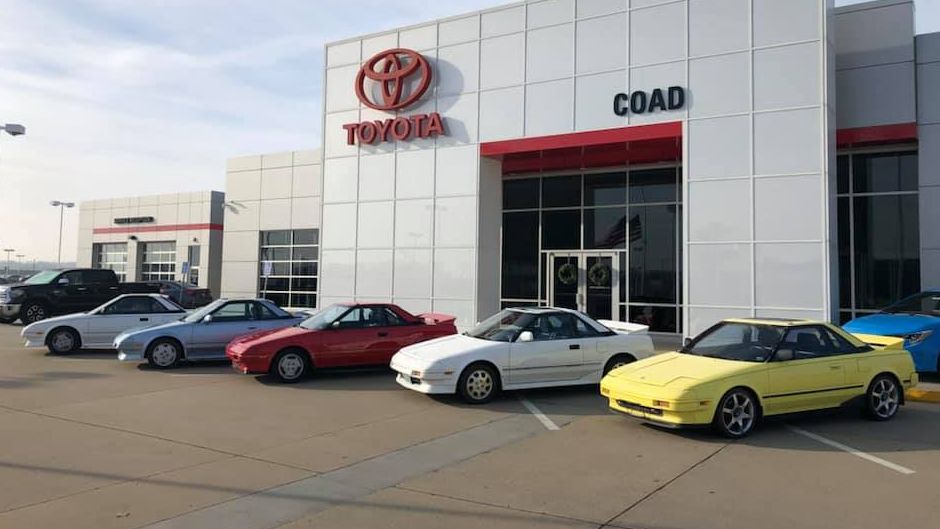 TOYOTA MR 2