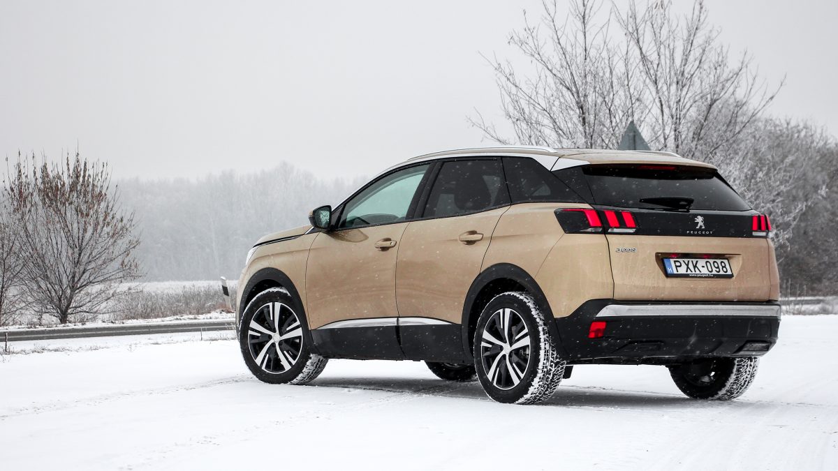 PEUGEOT 3008