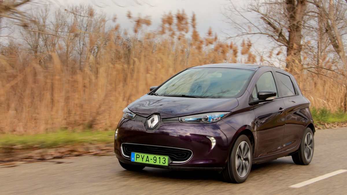 RENAULT ZOE