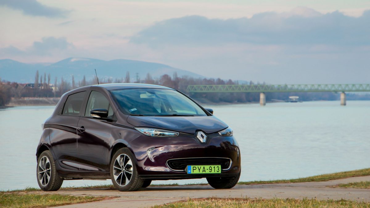 RENAULT ZOE