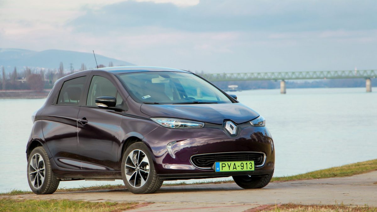 RENAULT ZOE