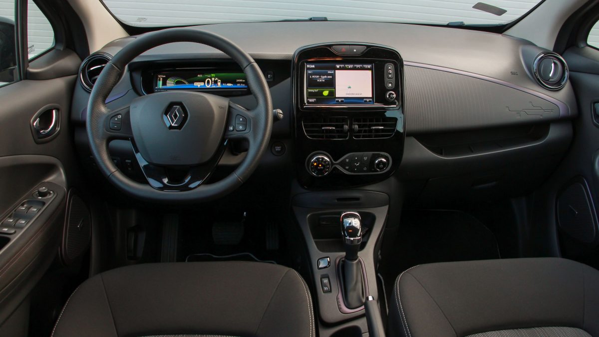 RENAULT ZOE