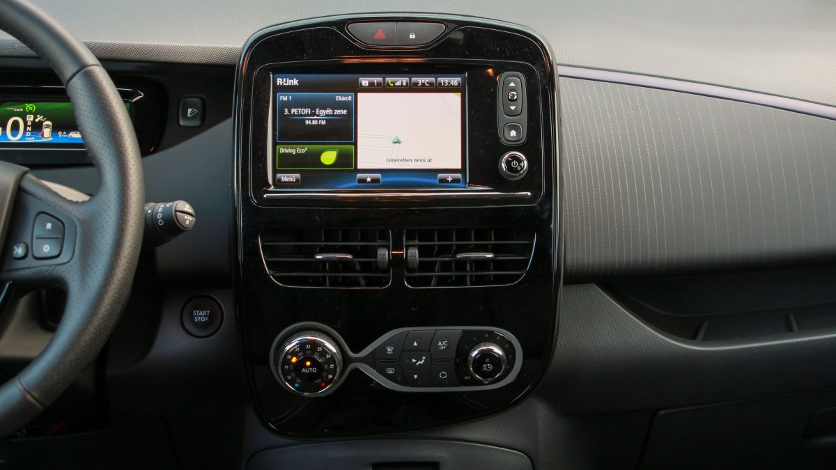 RENAULT ZOE