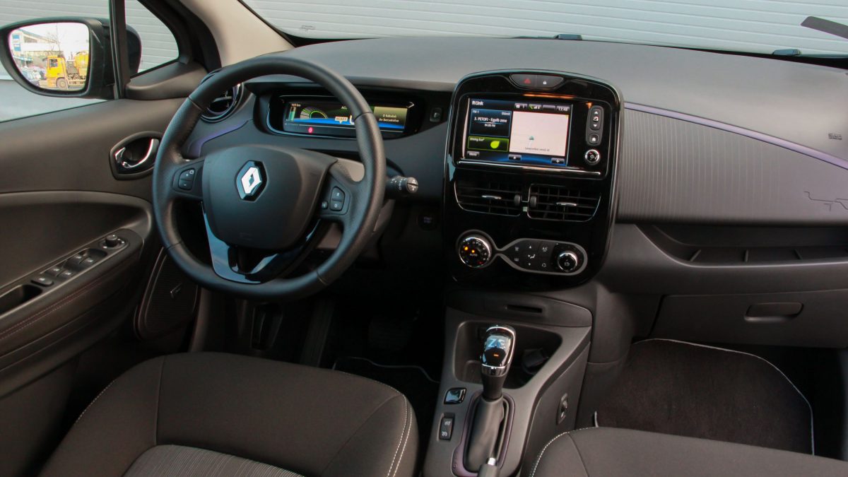 RENAULT ZOE
