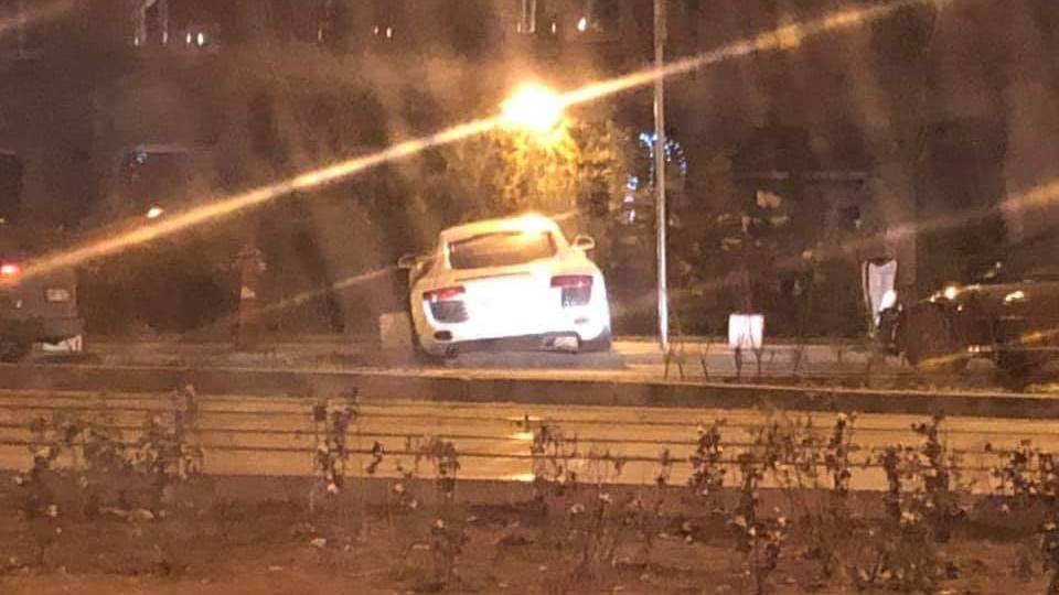 AUDI R8