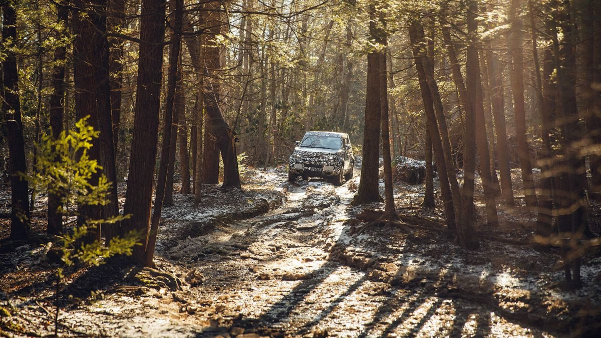 LAND ROVER