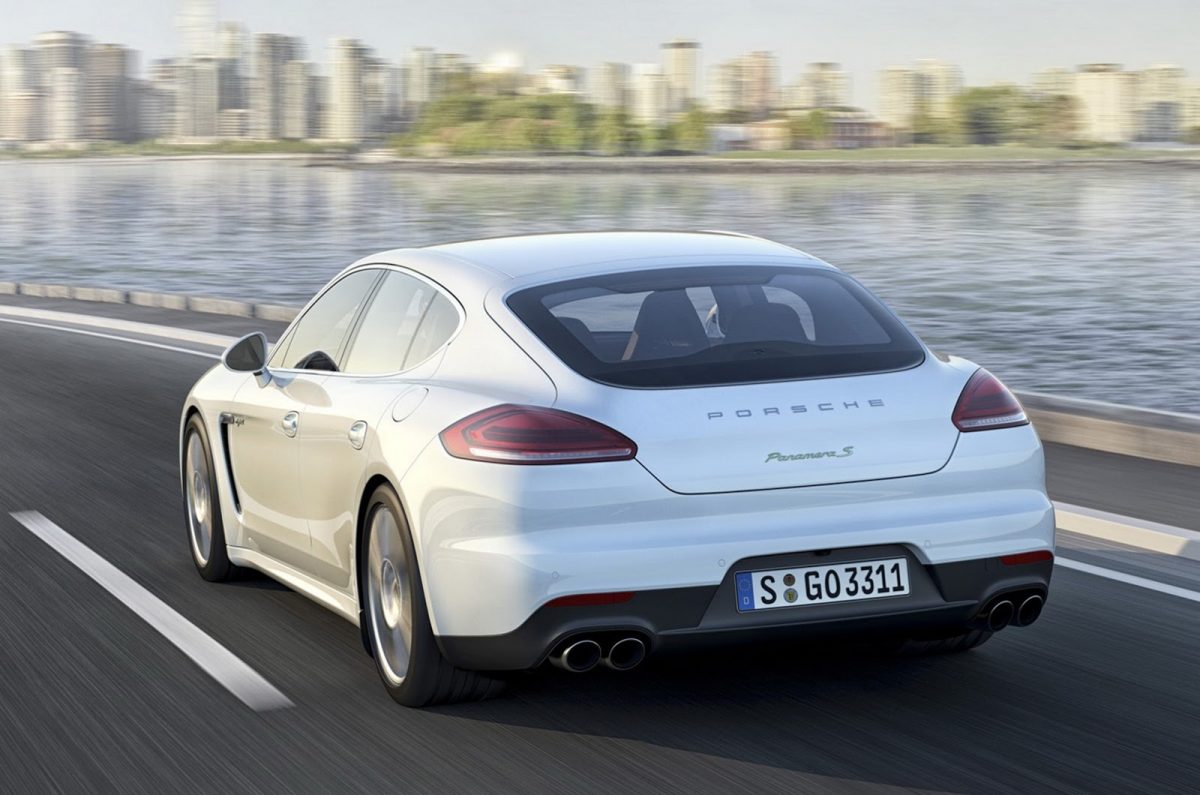 PORSCHE