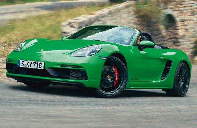 Szívómotorra vált a Porsche 718 Cayman/Boxster GTS