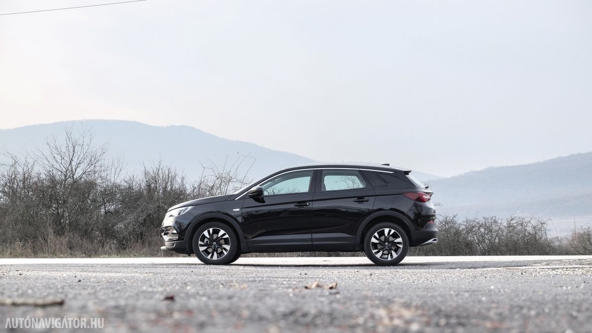 OPEL GRANDLAND X