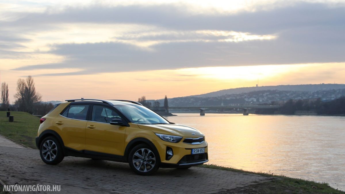 KIA STONIC
