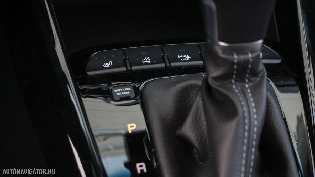 KIA STONIC