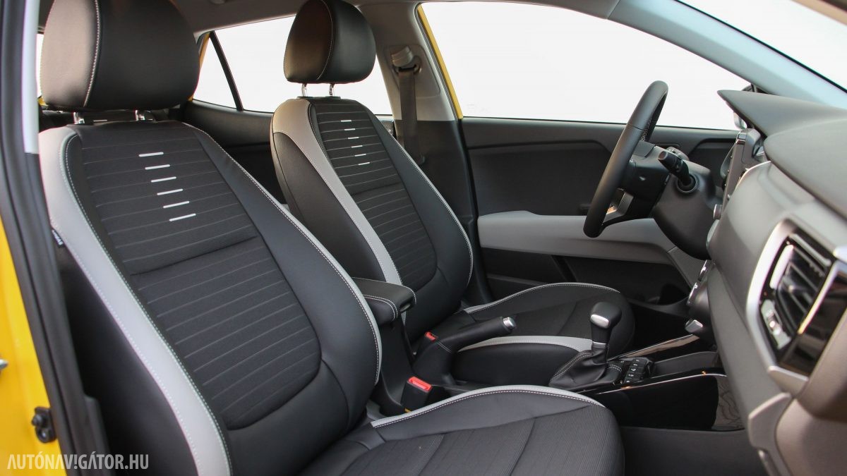 KIA STONIC