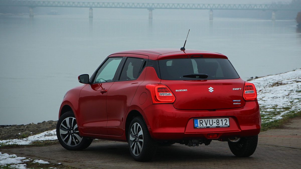 SUZUKI SWIFT