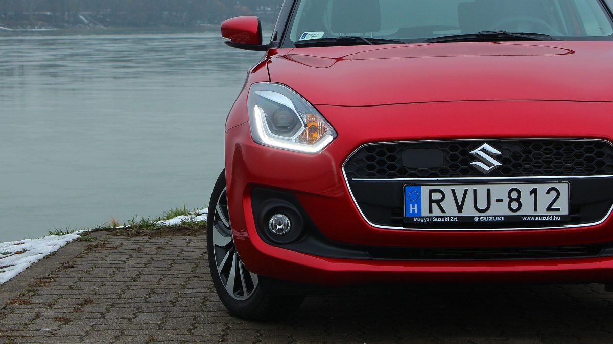 SUZUKI SWIFT