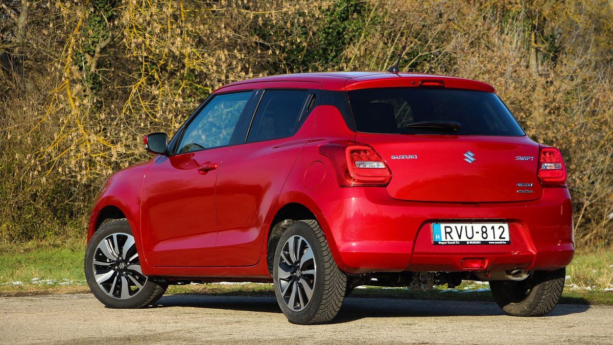 SUZUKI SWIFT