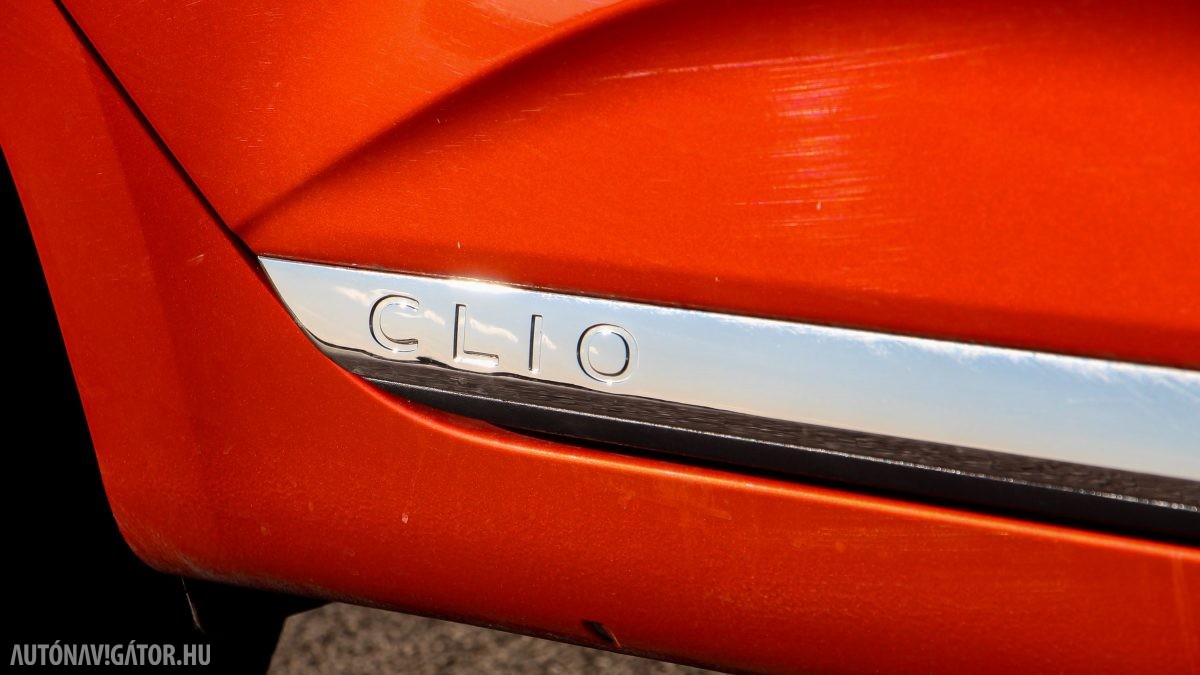 RENAULT CLIO