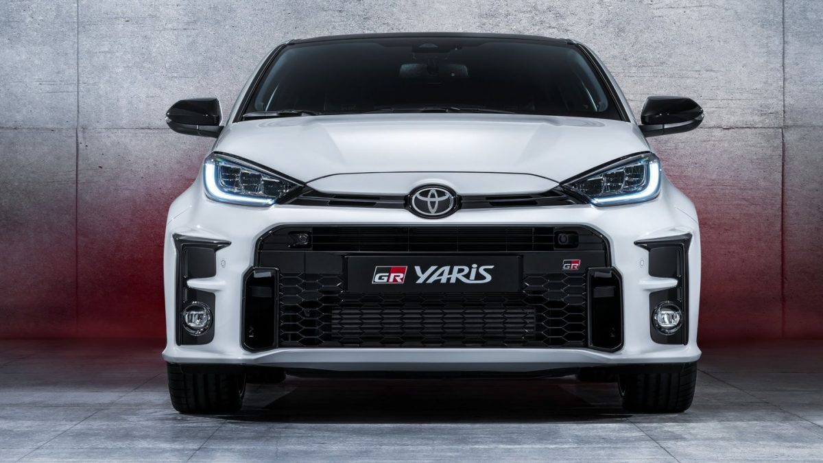 TOYOTA YARIS