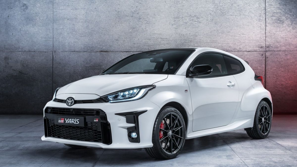 TOYOTA YARIS