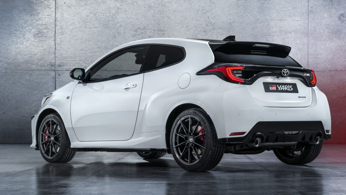 TOYOTA YARIS