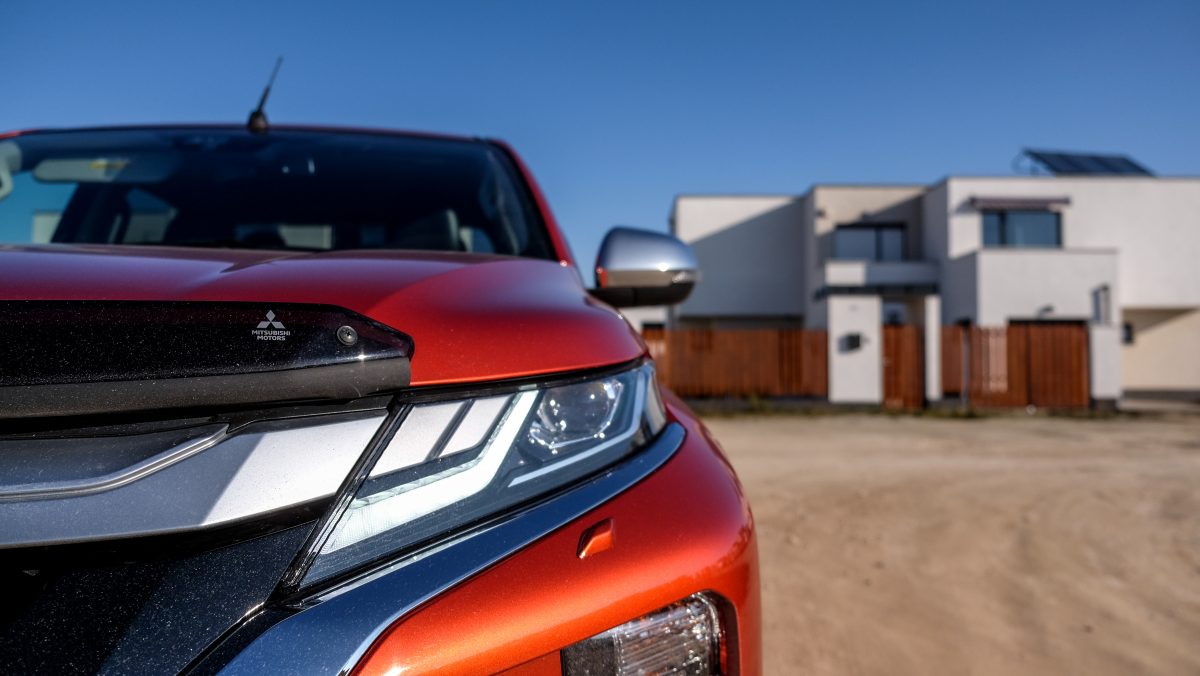 MITSUBISHI L 200