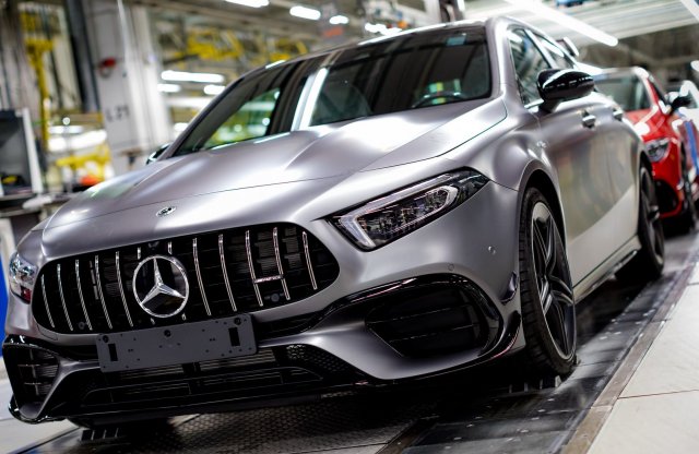 Megállnak a Daimler, a Volkswagen és a Toyota európai üzemei is