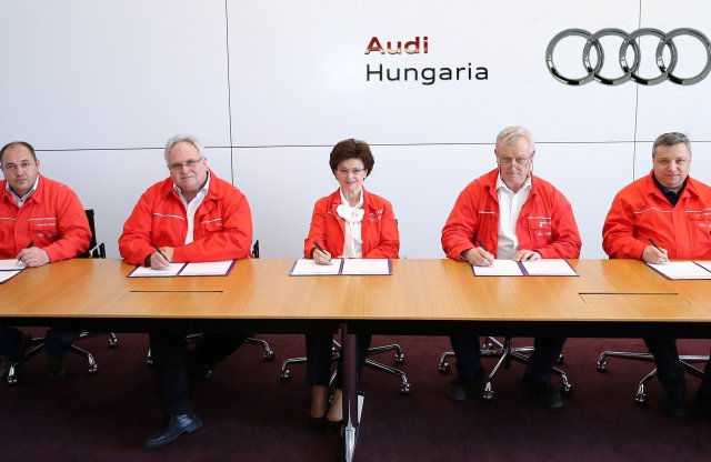 Három évre szóló bérmegállapodást kötött az Audi Hungaria