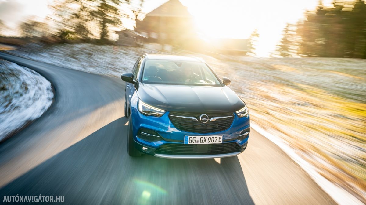 OPEL GRANDLAND X