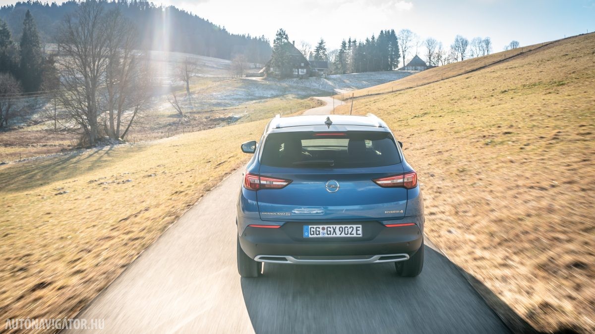 OPEL GRANDLAND X