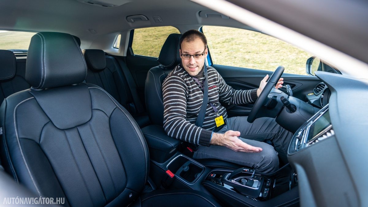 OPEL GRANDLAND X