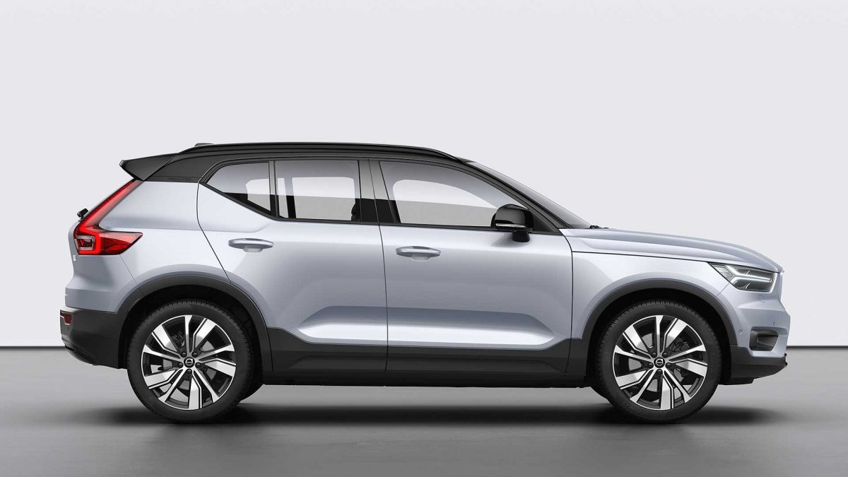 VOLVO XC40