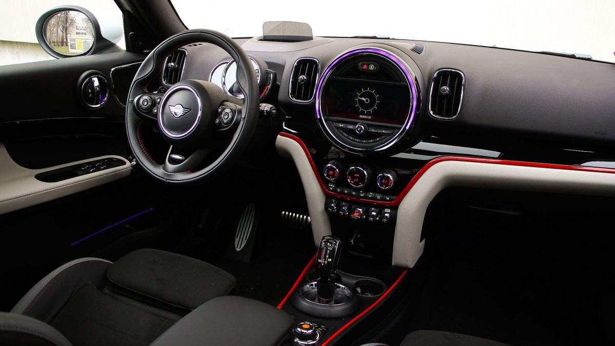 MINI COUNTRYMAN