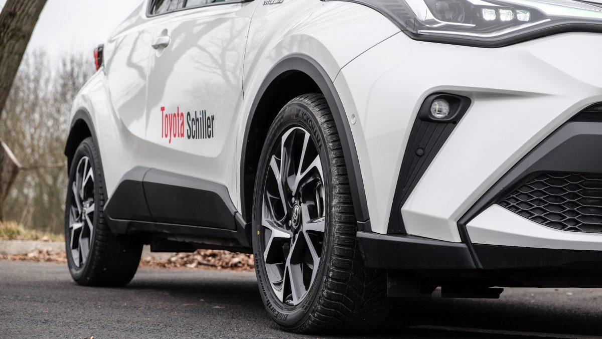 TOYOTA C-HR