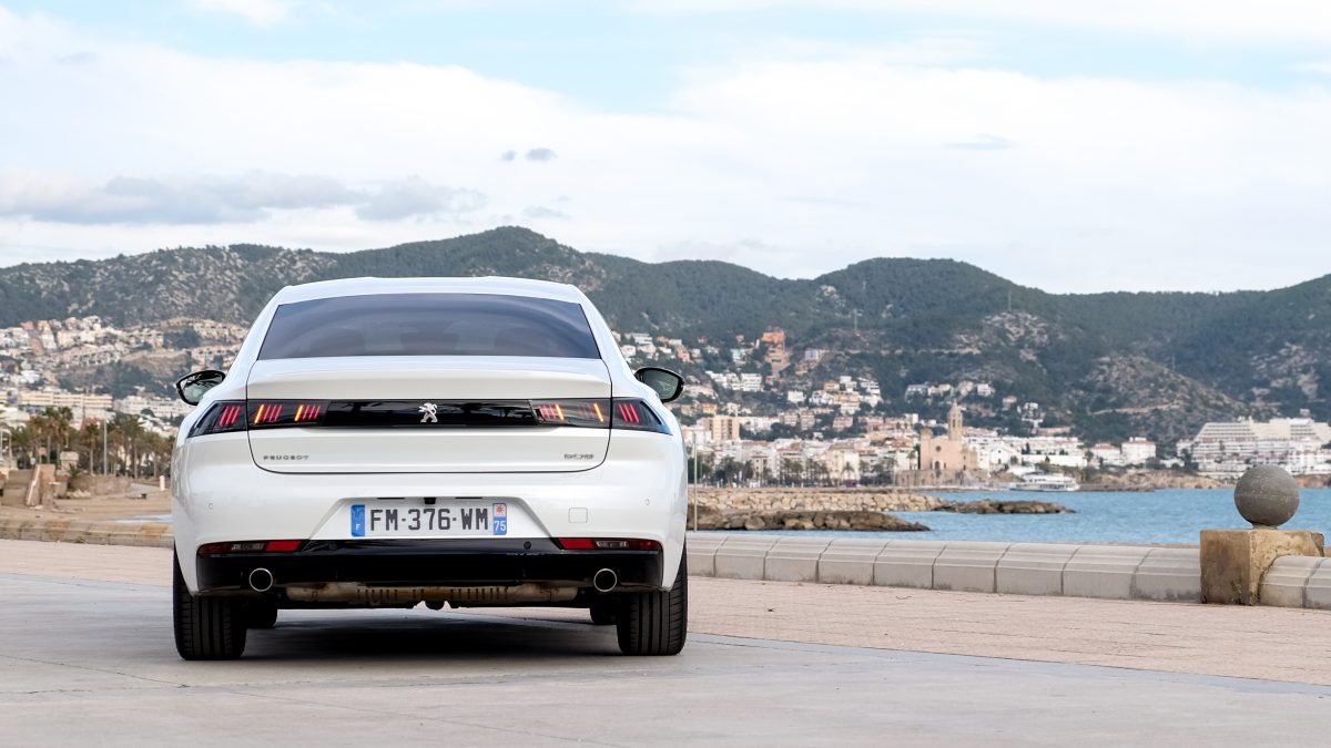 PEUGEOT