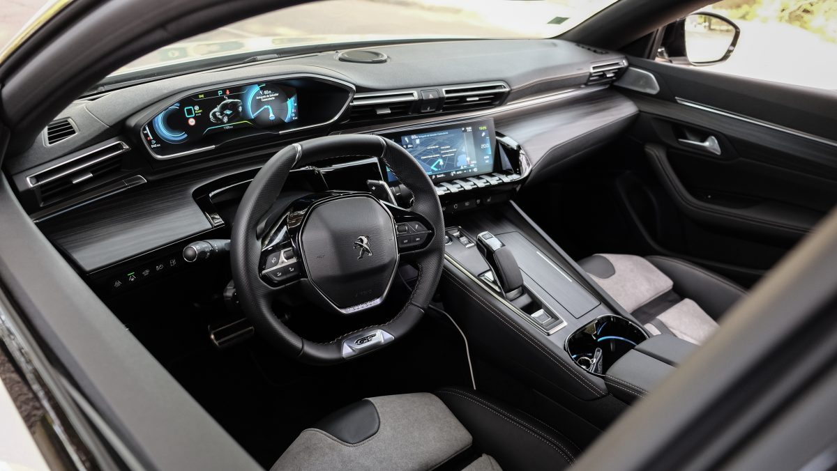PEUGEOT