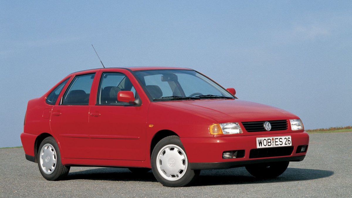 VOLKSWAGEN POLO