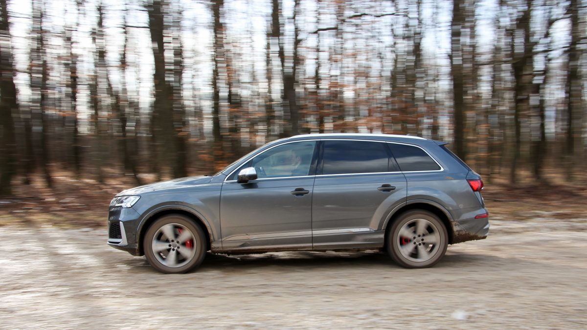 AUDI Q7