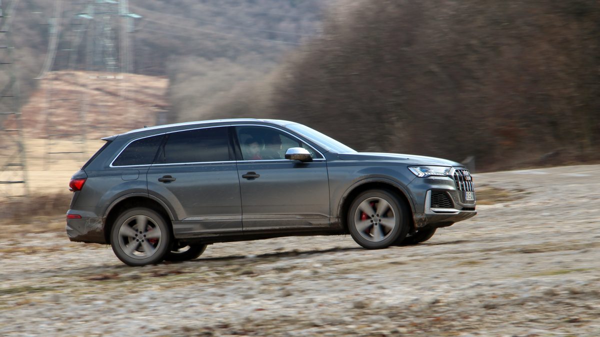 AUDI Q7