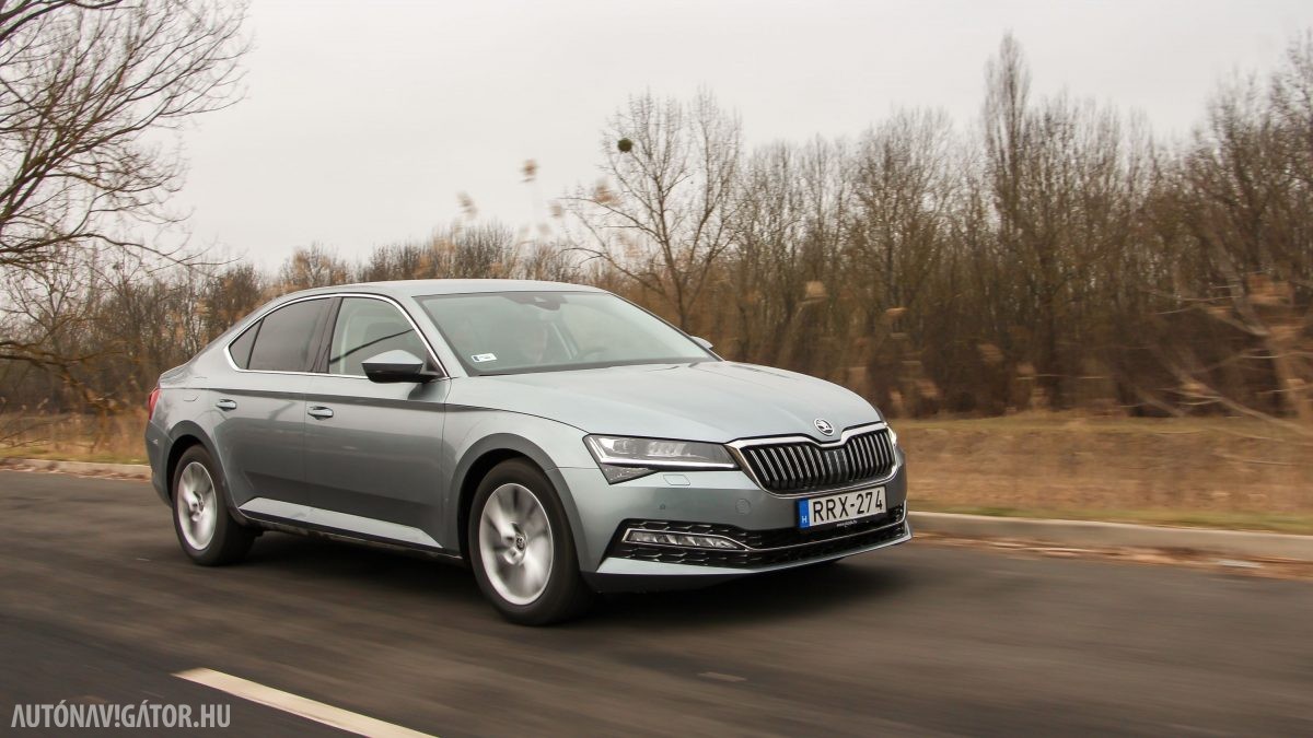 SKODA SUPERB