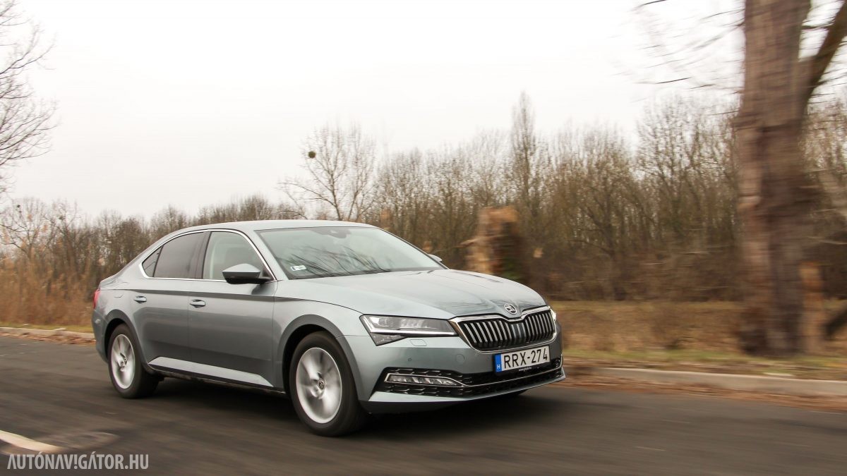 SKODA SUPERB