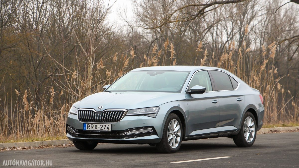SKODA SUPERB