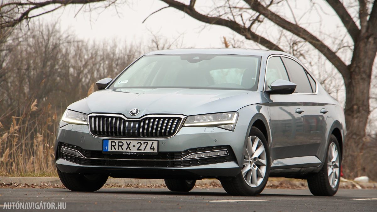 SKODA SUPERB
