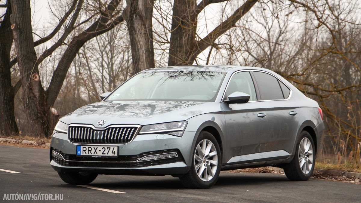SKODA SUPERB