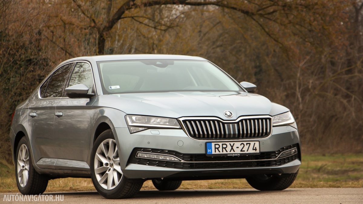 SKODA SUPERB