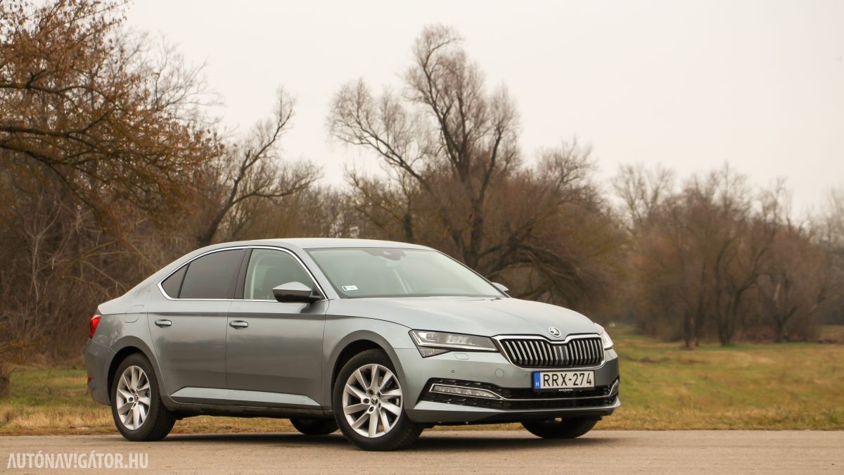 SKODA SUPERB