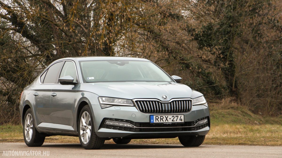 SKODA SUPERB
